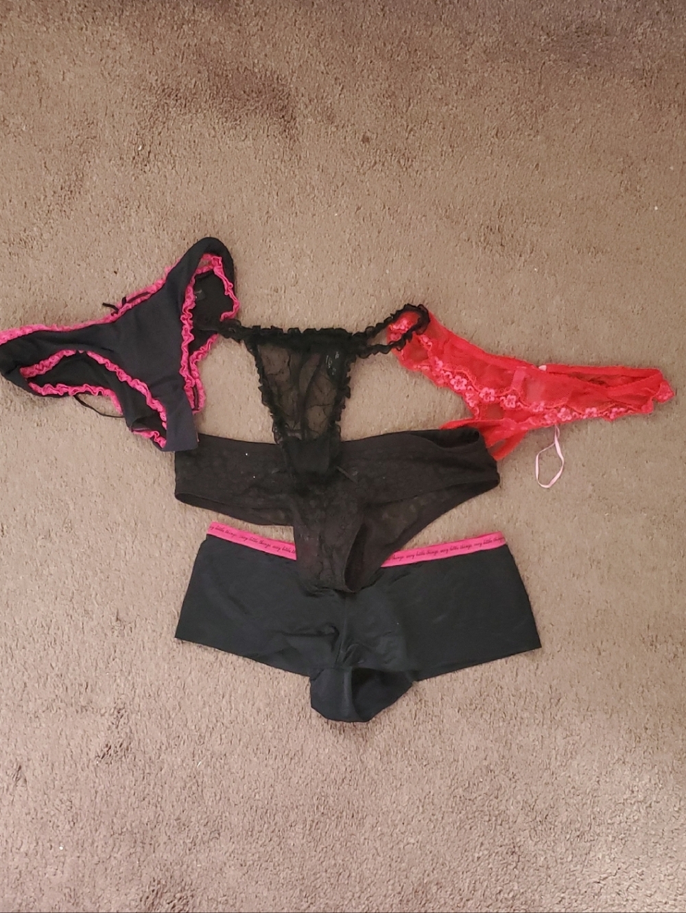 Victoria's Secret Multi Lace 5 Panty Set